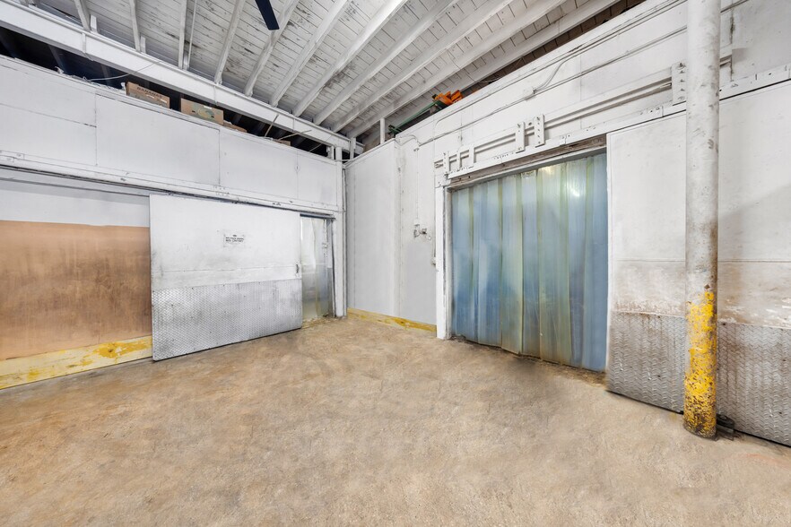 More Photos Of 1305 NW 22nd St, Miami Refrigeration Cold Storage For Sale