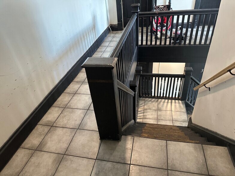 More Photos Of 11239 Superior Ave, Cleveland General Retail For Sale