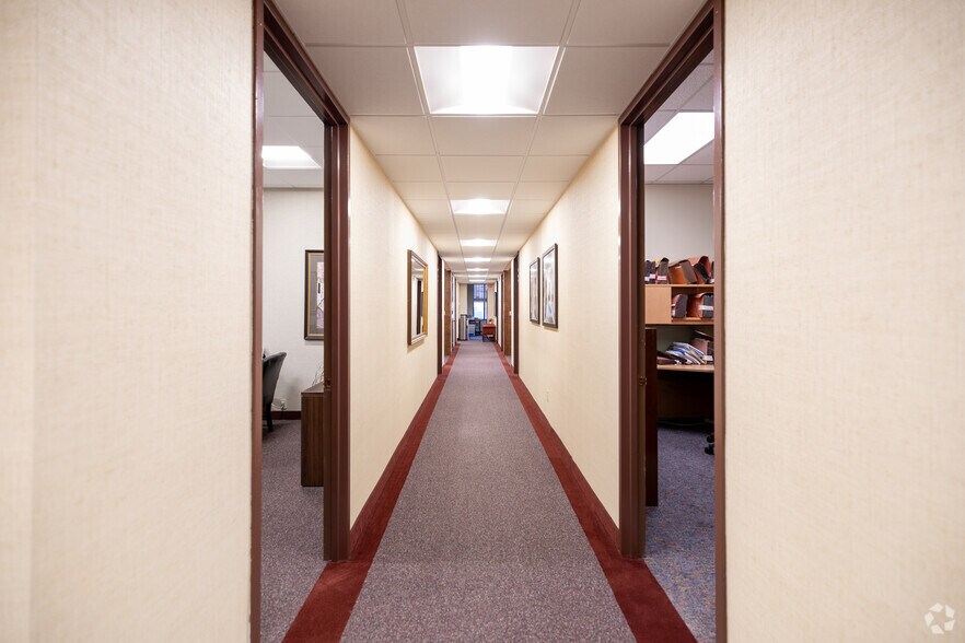 More Photos Of 99 Court St, White Plains Office For Lease