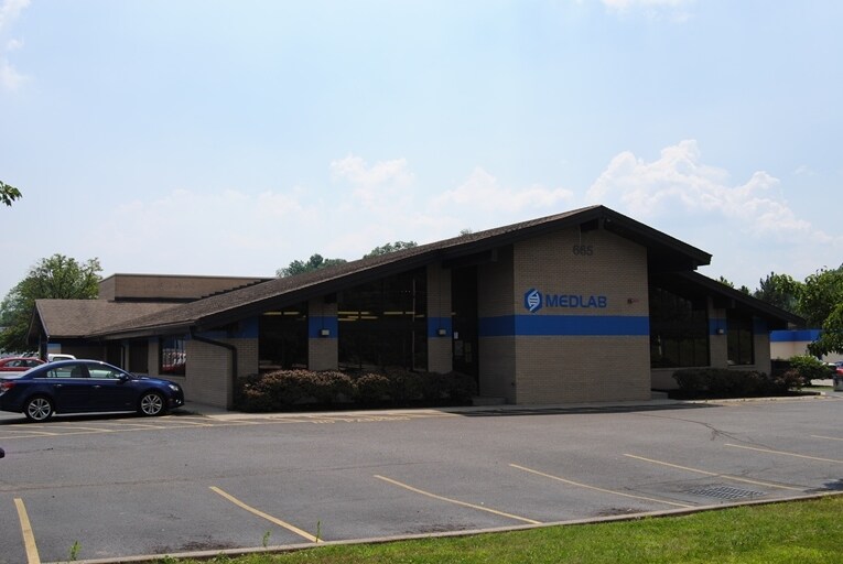 More Photos Of 665 Ohio Pike, Cincinnati General Retail For Sale