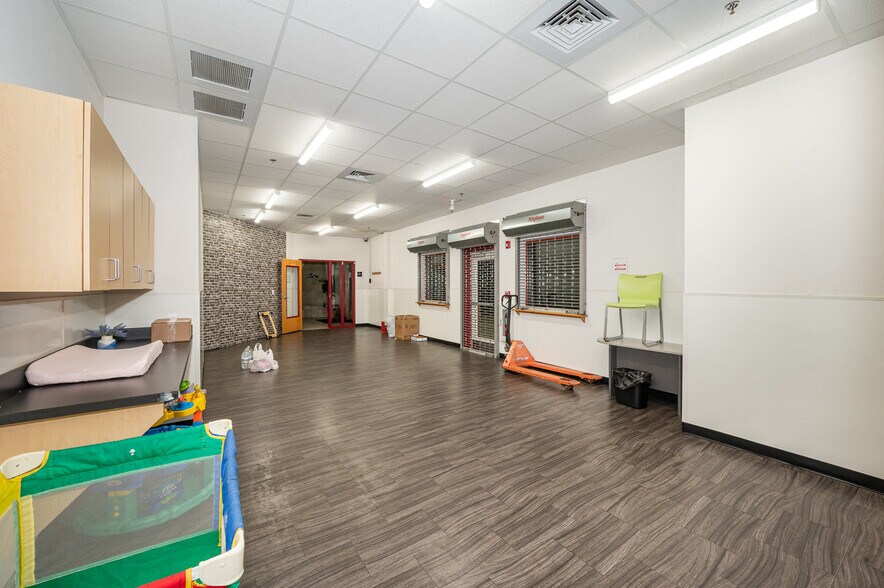 More Photos Of 10030 Callabridge Ct, Charlotte Freestanding For Sale