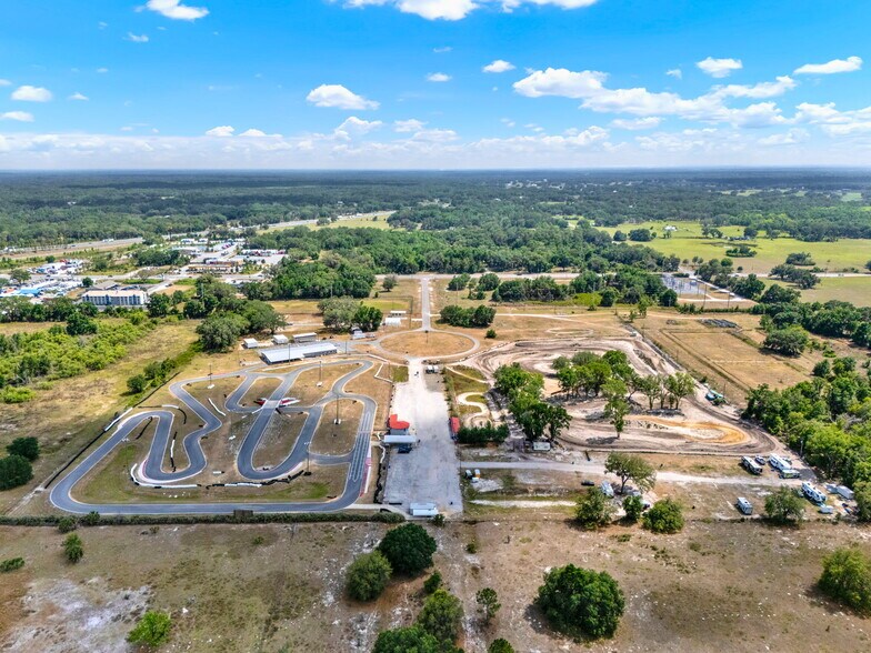 More Photos Of 5821 Pit Rd, Bushnell Flex For Sale