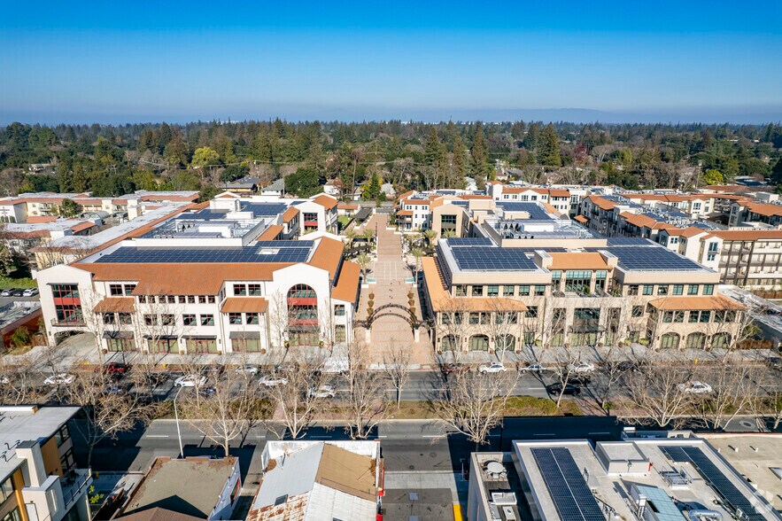 More Photos Of 1300 El Camino Real, Menlo Park Coworking Space