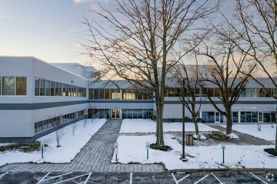 More Photos Of 321 Norristown Rd, Ambler Office For Lease