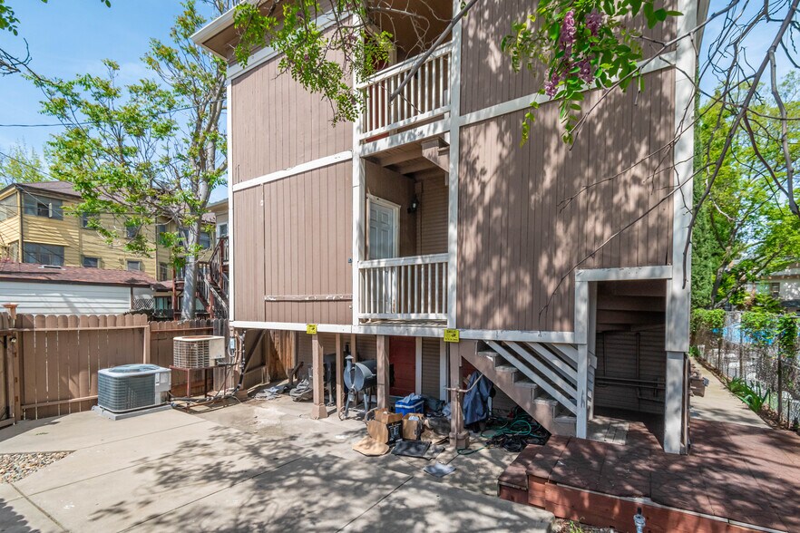 More Photos Of 2110-2112 I St, Sacramento Apartments For Sale