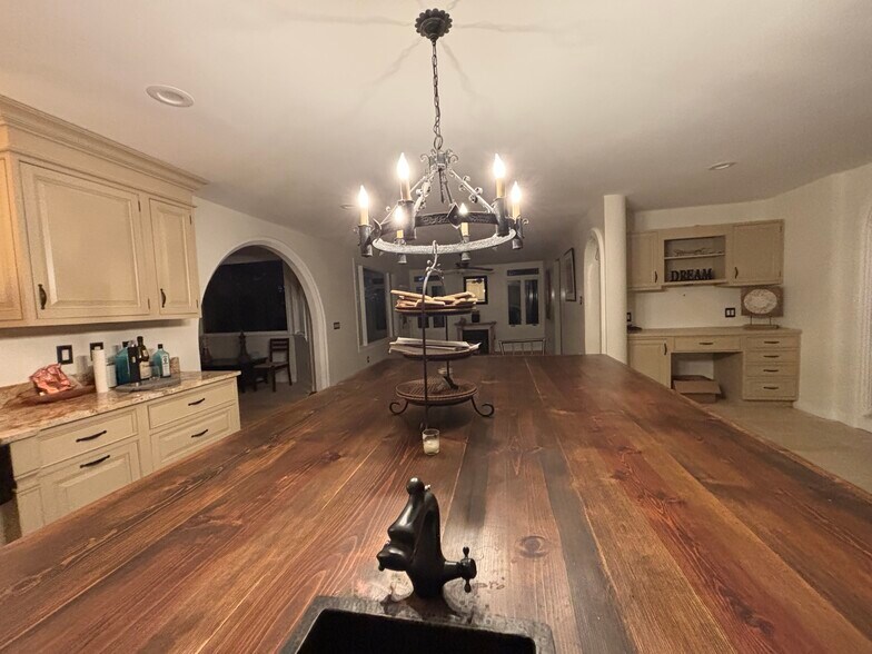 Primary Photo Of 11500 Springridge Rd, Potomac Specialty For Sale