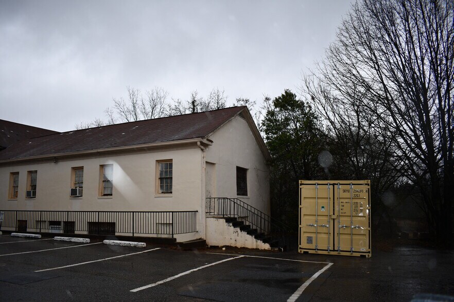 More Photos Of 2218 Candler Rd, Decatur Religious Facility For Sale