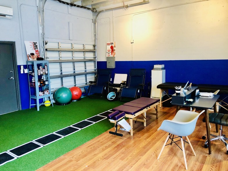 More Photos Of 1211 Okeechobee Rd, West Palm Beach Flex For Lease