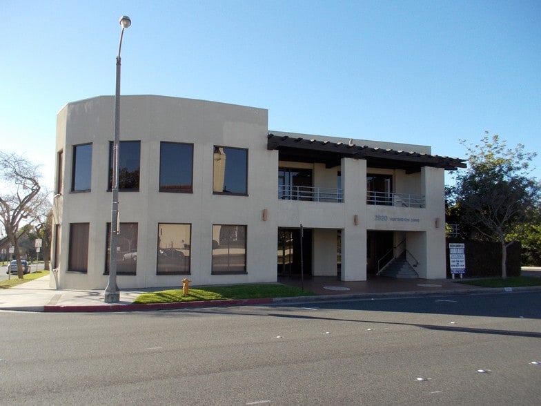 Primary Photo Of 2920 Huntington Dr, San Marino Medical For Lease