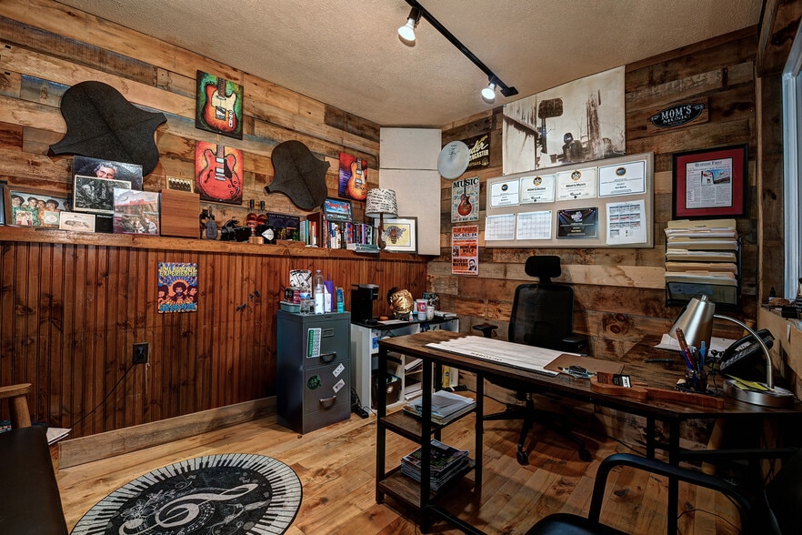 More Photos Of 1900 Mellwood Ave, Louisville Freestanding For Sale