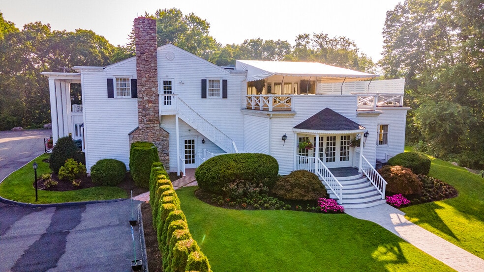 More Photos Of , Brookfield Unknown For Sale