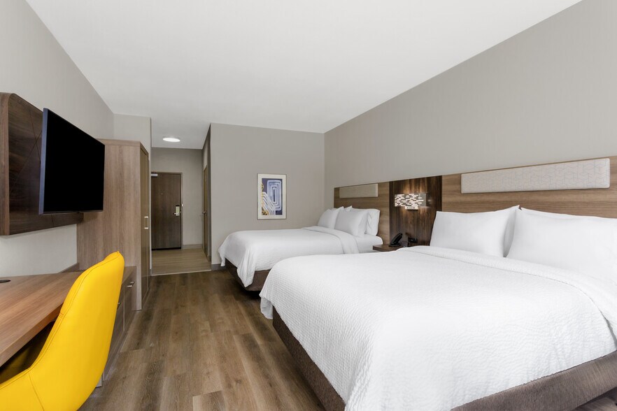 More Photos Of 220 Woodlawn Rd, Macclenny Hotel For Sale