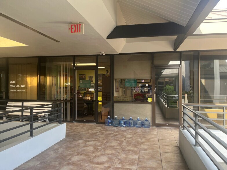 More Photos Of 2477 Stickney Point Rd, Sarasota Office For Sale