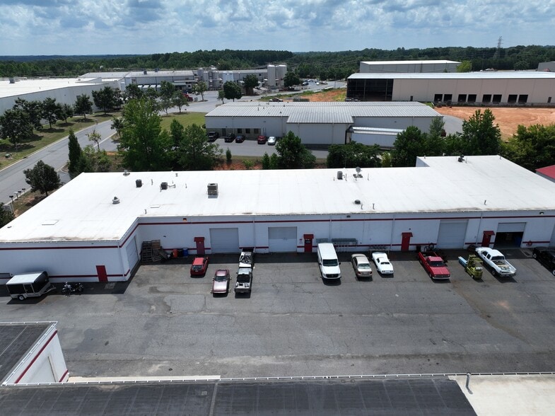 More Photos Of 159 Barley Park Ln, Mooresville Manufacturing For Sale