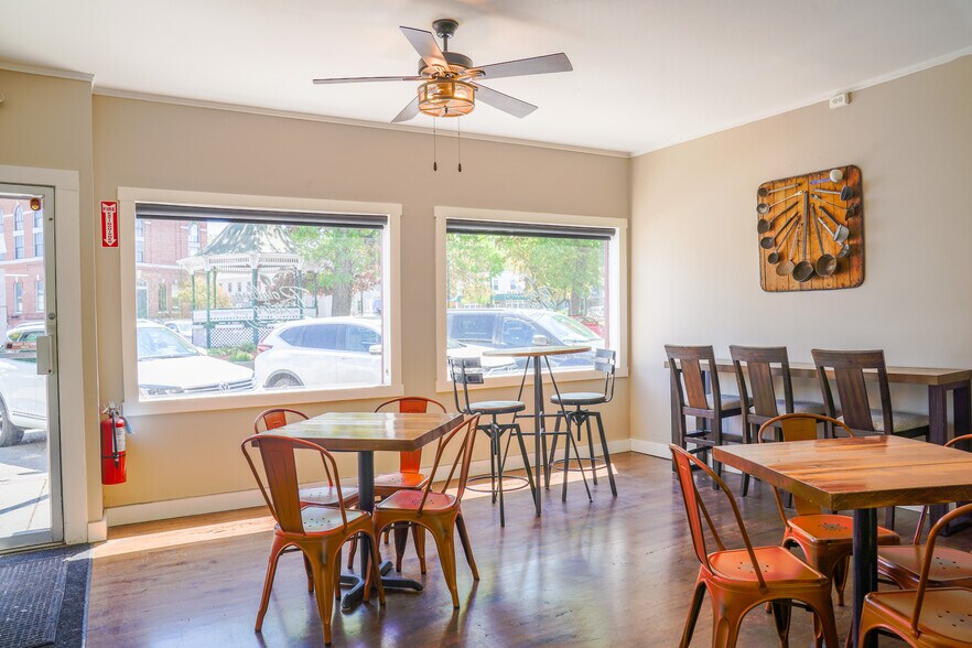 More Photos Of 123 Union Sq, Milford Restaurant For Sale