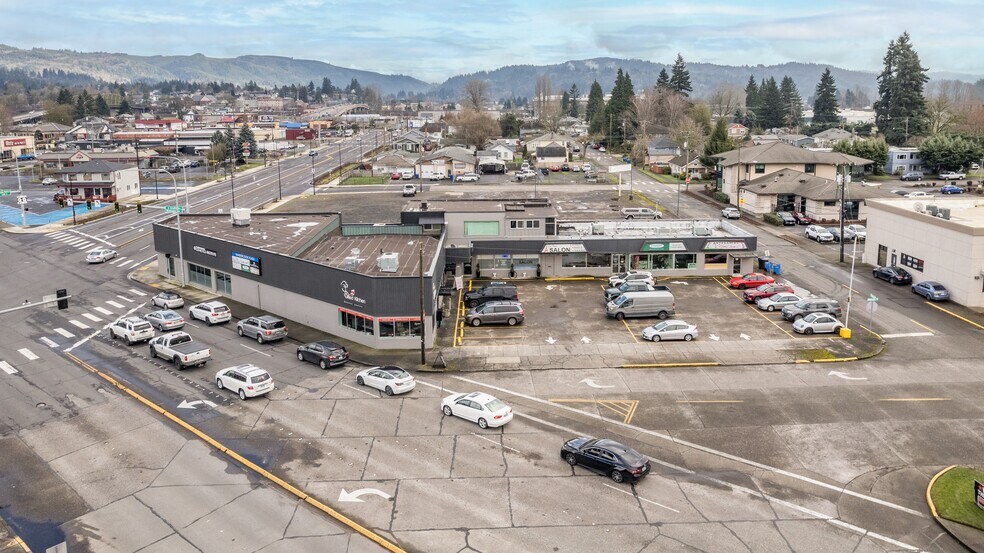 More Photos Of 717 Vandercook Way, Longview General Retail For Sale