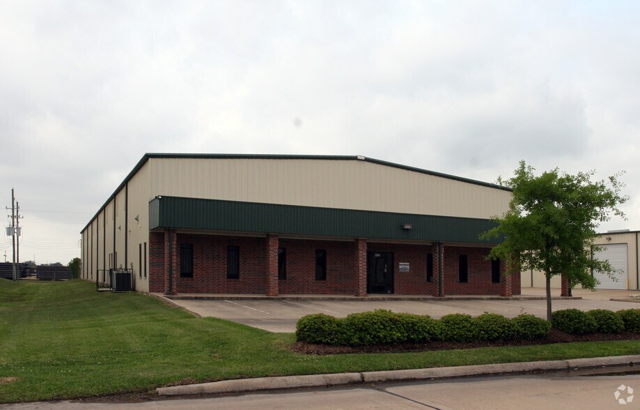 More Photos Of 4525-4555 Brittmoore Rd, Houston Unknown For Lease
