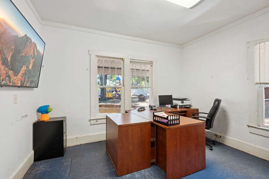 More Photos Of 38022 River Rd, Dade City Medical For Lease