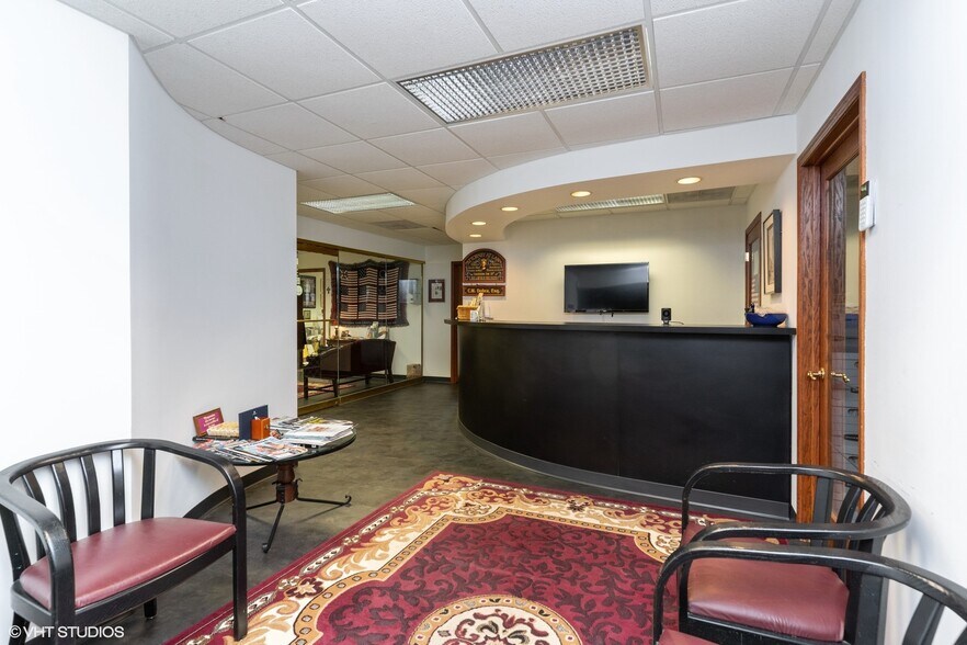 More Photos Of 675 E Irving Park Rd, Roselle Office Residential For Sale