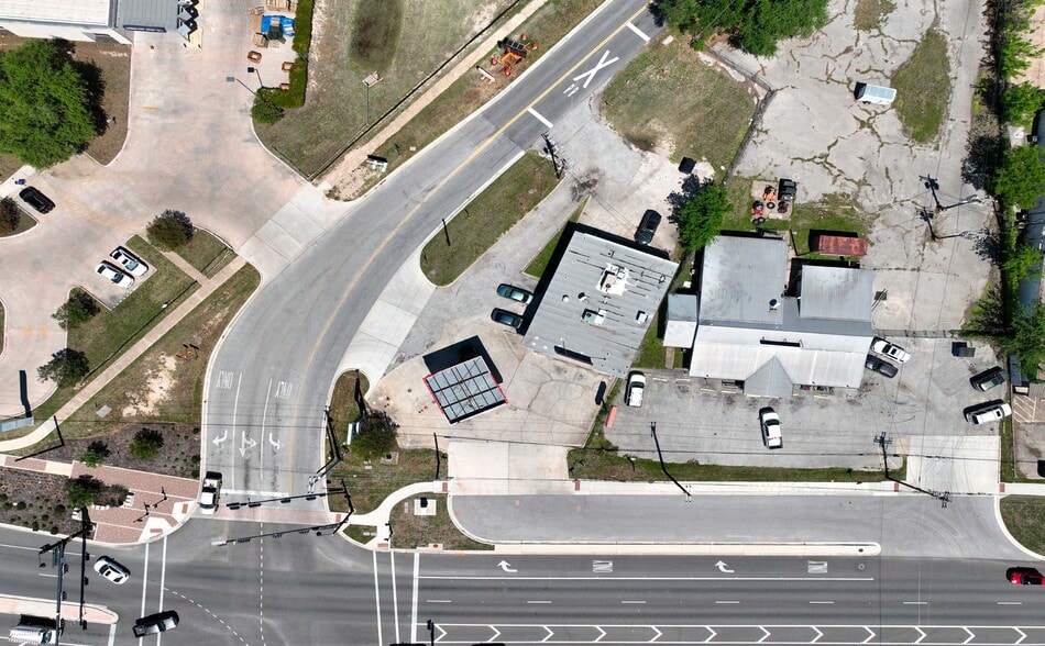 More Photos Of 500 S Bell Blvd, Cedar Park Convenience Store For Sale