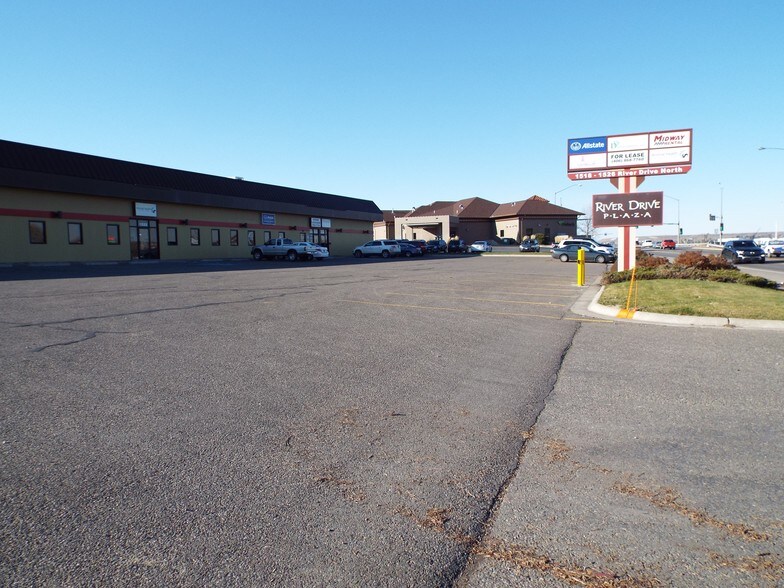 More Photos Of 1520 River Dr N, Great Falls Service For Lease