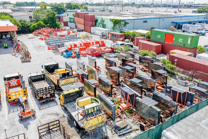 More Photos Of 3570 NW 62nd St, Miami Land For Lease