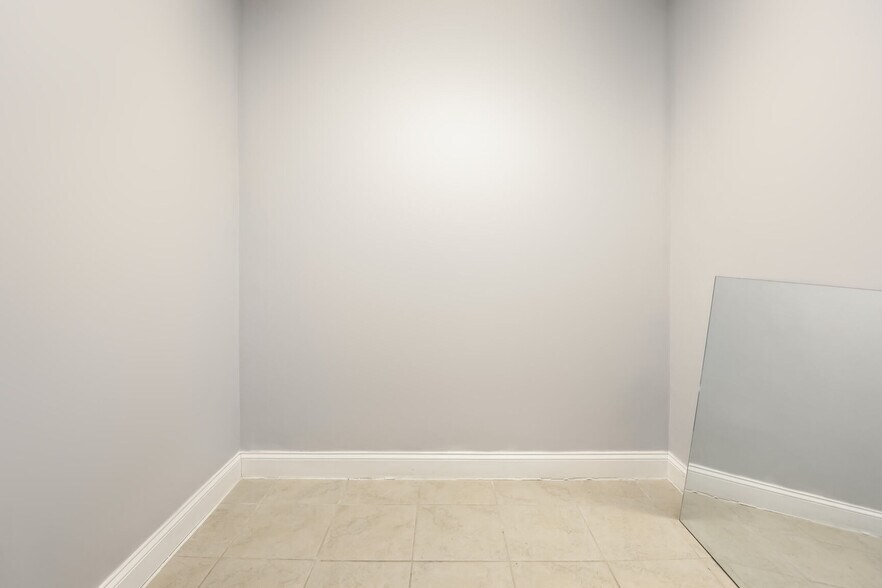 More Photos Of 5981-5985 Columbia Pike, Falls Church Medical For Sale
