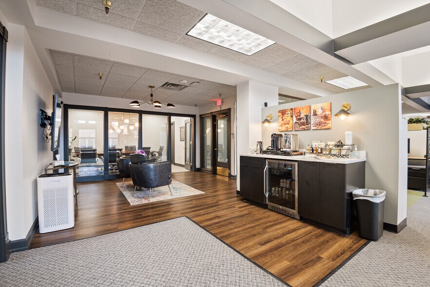 More Photos Of 6 W 5th St W, Saint Paul Office For Sale