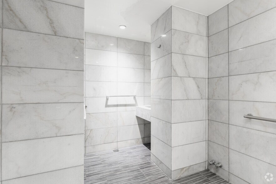 More Photos Of 234 W 48th St, New York Hotel For Lease