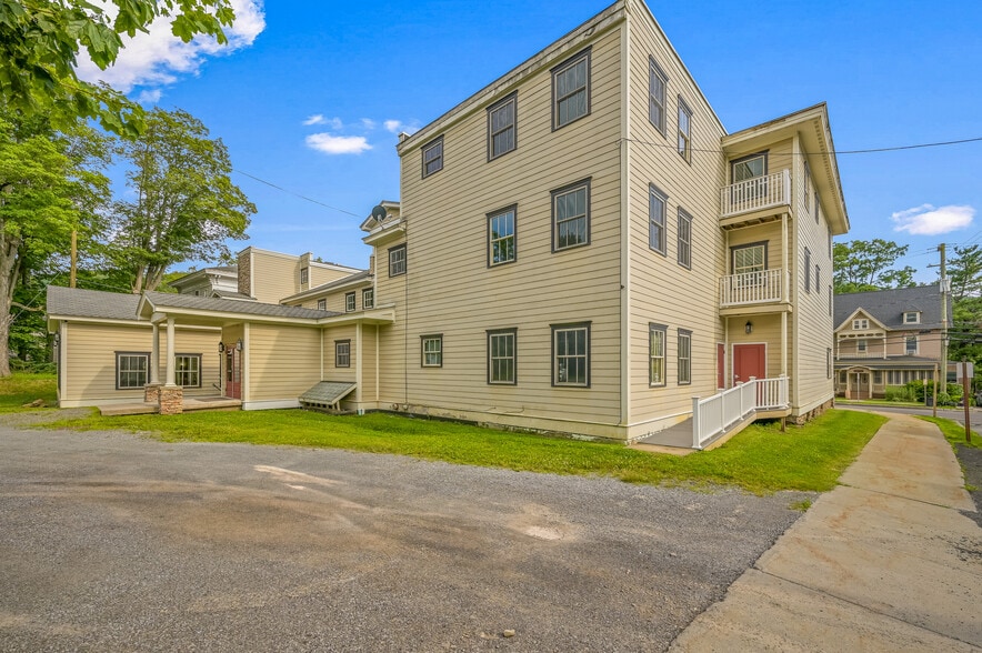 More Photos Of 56 Main St, Stamford Hotel For Sale