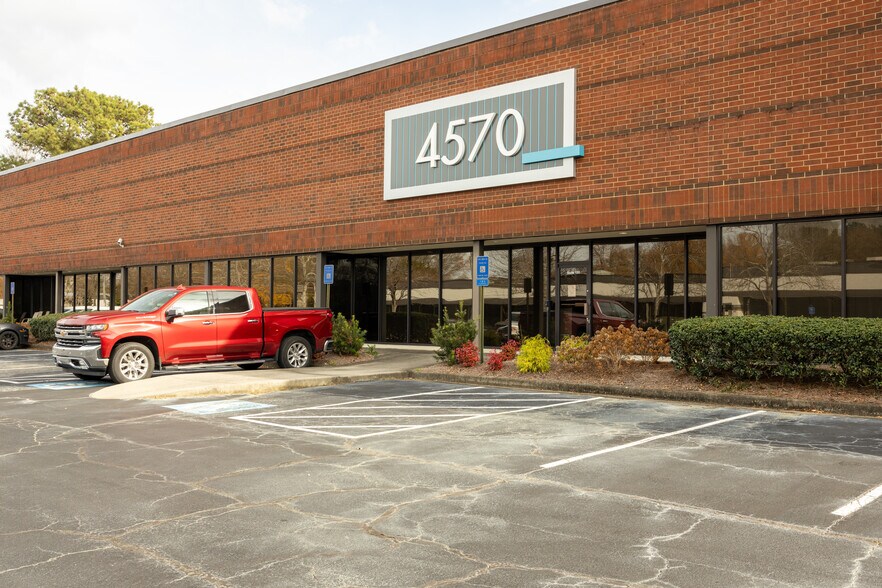 More Photos Of 4570 River Green Pky, Duluth Light Distribution For Lease