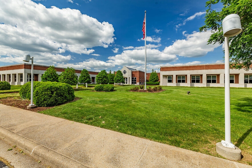 Primary Photo Of 2500 N Memorial Blvd, Murfreesboro Office For Lease