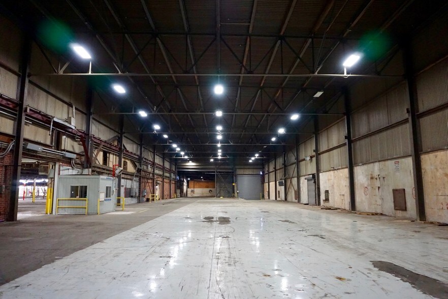 More Photos Of 535 Macon St, McDonough Manufacturing For Lease