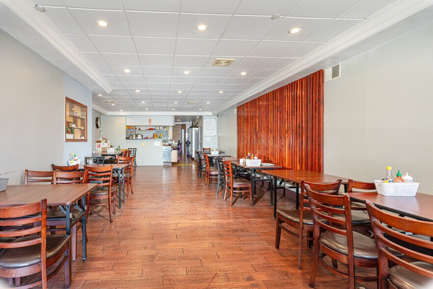 More Photos Of 328 7th St, Oakland Storefront Retail Office For Lease