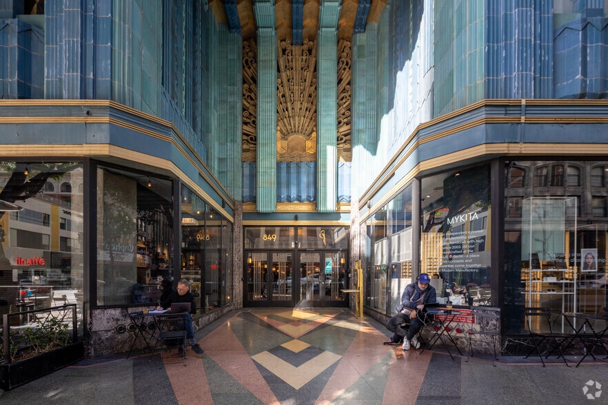 More Photos Of 215 W 9th St, Los Angeles Apartments For Lease