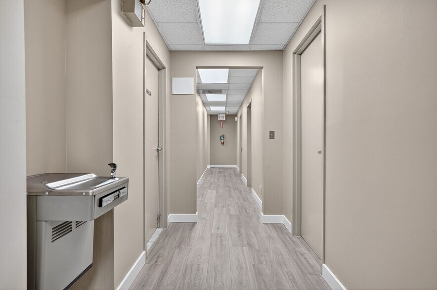 More Photos Of 2050 Old Bridge Rd, Woodbridge Medical For Sale