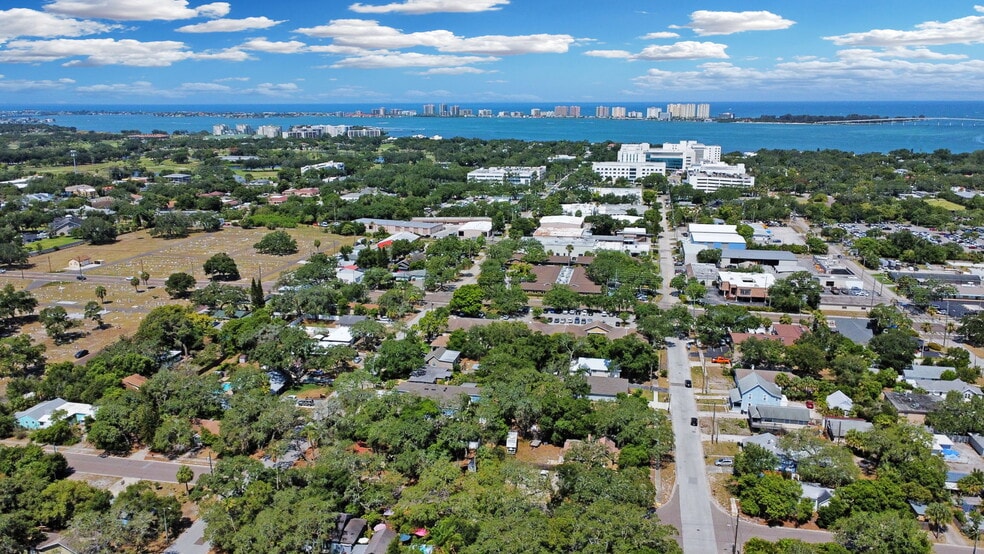 More Photos Of 822 Grand Central St, Clearwater Apartments For Sale