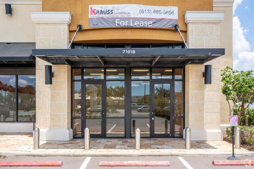 More Photos Of 7101 US Highway 19 N, Pinellas Park Storefront For Lease