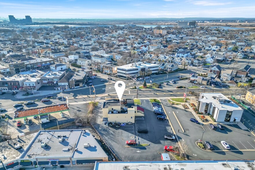 More Photos Of 1322 Paterson Plank Rd, Secaucus General Retail For Sale
