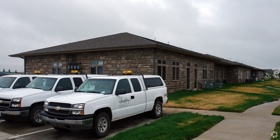 More Photos Of 2575 N Ankeny Blvd, Ankeny Office For Lease