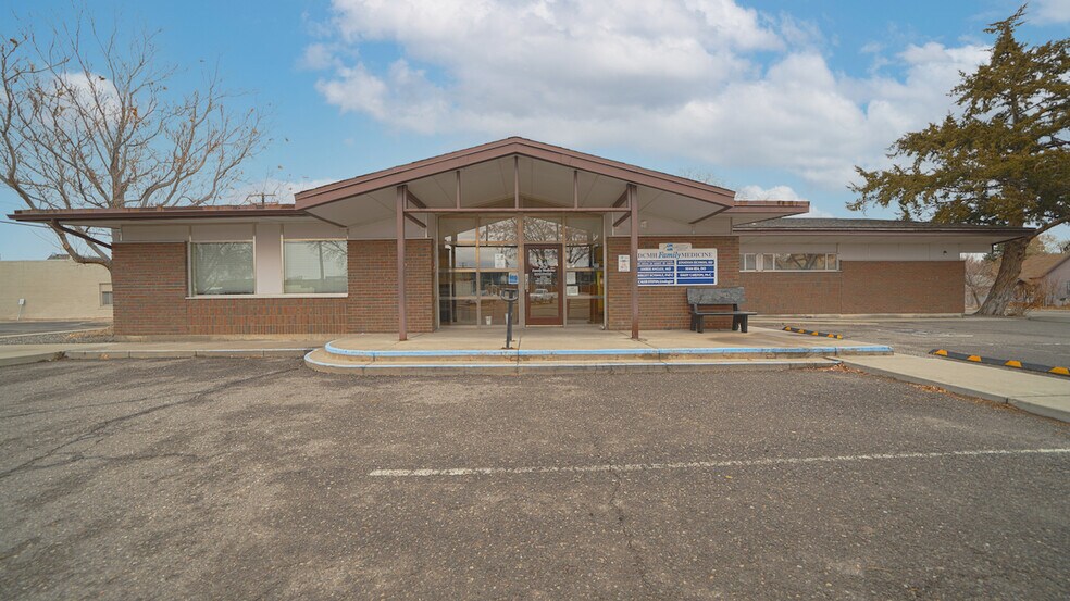 More Photos Of 555 Meeker St, Delta Medical For Lease