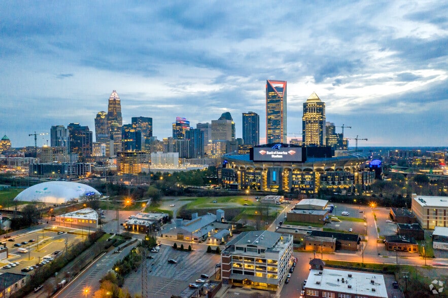 More Photos Of 600 S Tryon St, Charlotte Office For Lease