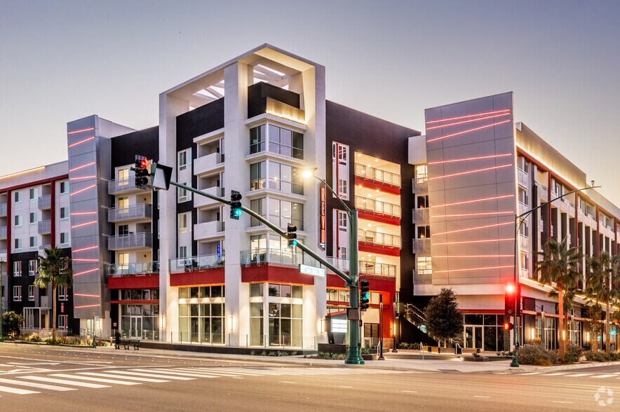 More Photos Of 1912 S Jacaranda St, Anaheim Apartments For Lease