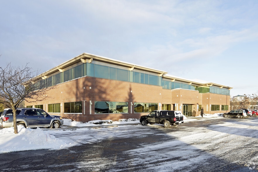 More Photos Of 1525 E Beltline Ave NE, Grand Rapids Office For Sale