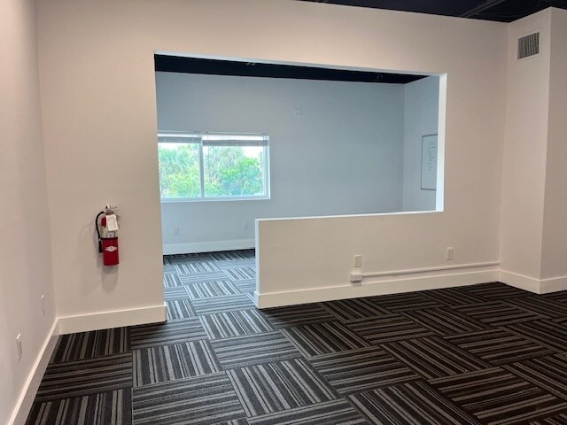 More Photos Of 1510-1556 SW 13th Ct, Pompano Beach Showroom For Sale