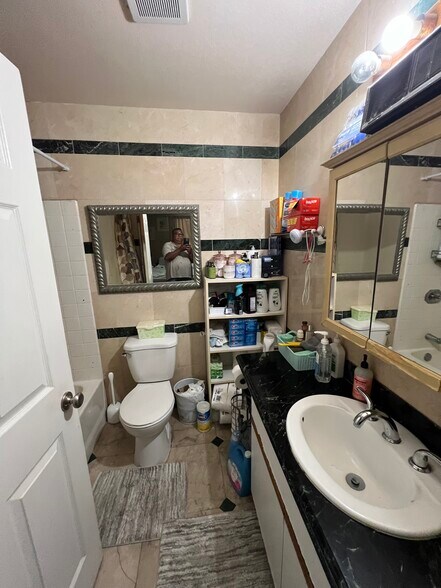 More Photos Of 4901 S Normandie Ave, Los Angeles Apartments For Sale