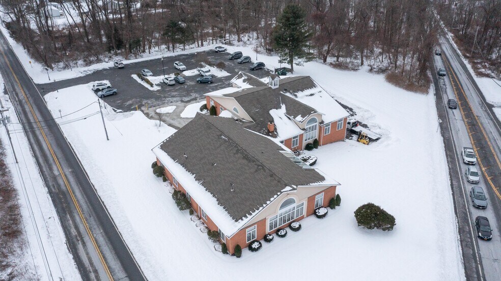 More Photos Of 48 Route 6, Yorktown Heights Medical For Lease