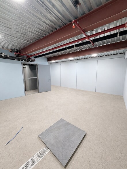 More Photos Of 1525-1527 Bryant Ave, Bronx Apartments For Lease