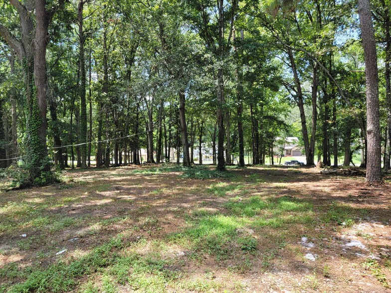 Primary Photo Of 947-963 Sheppard Rd, Stone Mountain Land For Sale