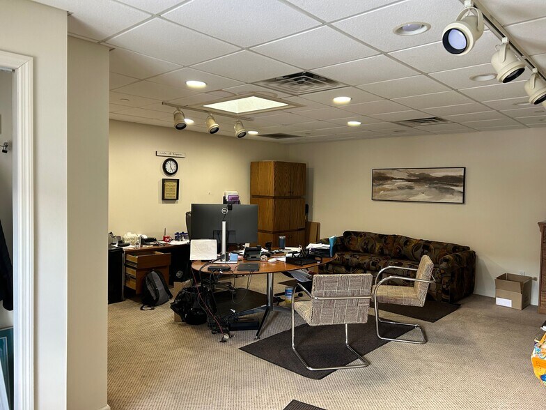 More Photos Of 2001 Market St, Ashland Manufacturing For Lease